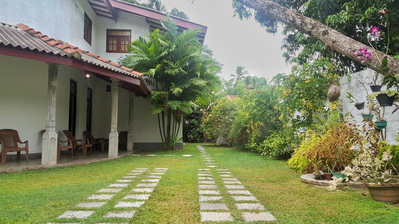 Villa Happy Home Bentota Exterior foto
